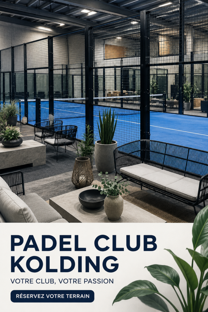 Joueur de padel en action sur un court clôturé, profitant d'un moment de jeux entre amis.