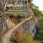 Une vue des cascades de Pontaix entourées de verdure, idéale pour une promenade familiale.