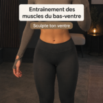 Femme effectuant un exercice pour tonifier ses abdos inférieurs sur un tapis de yoga.