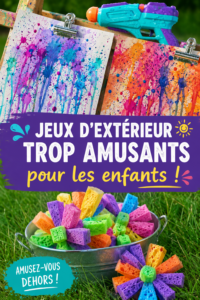 Des enfants jouant ensemble à l'extérieur dans un parc ensoleillé.