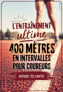 Femme courant sur une piste d'athlétisme pendant un entraînement par intervalles