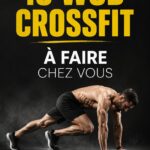 Femme effectuant un exercice de CrossFit à domicile avec des haltères.