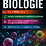 Un dictionnaire de biologie ouvert avec des illustrations scientifiques