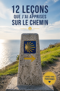 Image d'une marche sur le Camino de Santiago avec des paysages inspirants et des marcheurs contemplatifs.