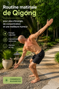 Femme pratiquant le Qigong au lever du soleil pour une matinée pleine d'énergie.