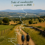 Randonnée sur le sentier de Stevenson avec des paysages magnifiques en arrière-plan.