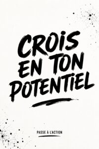 Femme sportive souriante sur un chemin d'entraînement, illustrant l'idée de croire en son potentiel.
