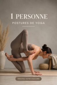 Femme pratiquant une posture de yoga en pleine nature