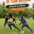 Groupe de femmes participant à une activité de team building en plein air