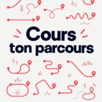 Femme courant dans un parc verdoyant, parcourant un chemin agréable